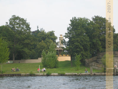 Pavillion an der Glienicker Brücke