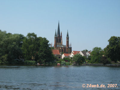 Werder, Kirche